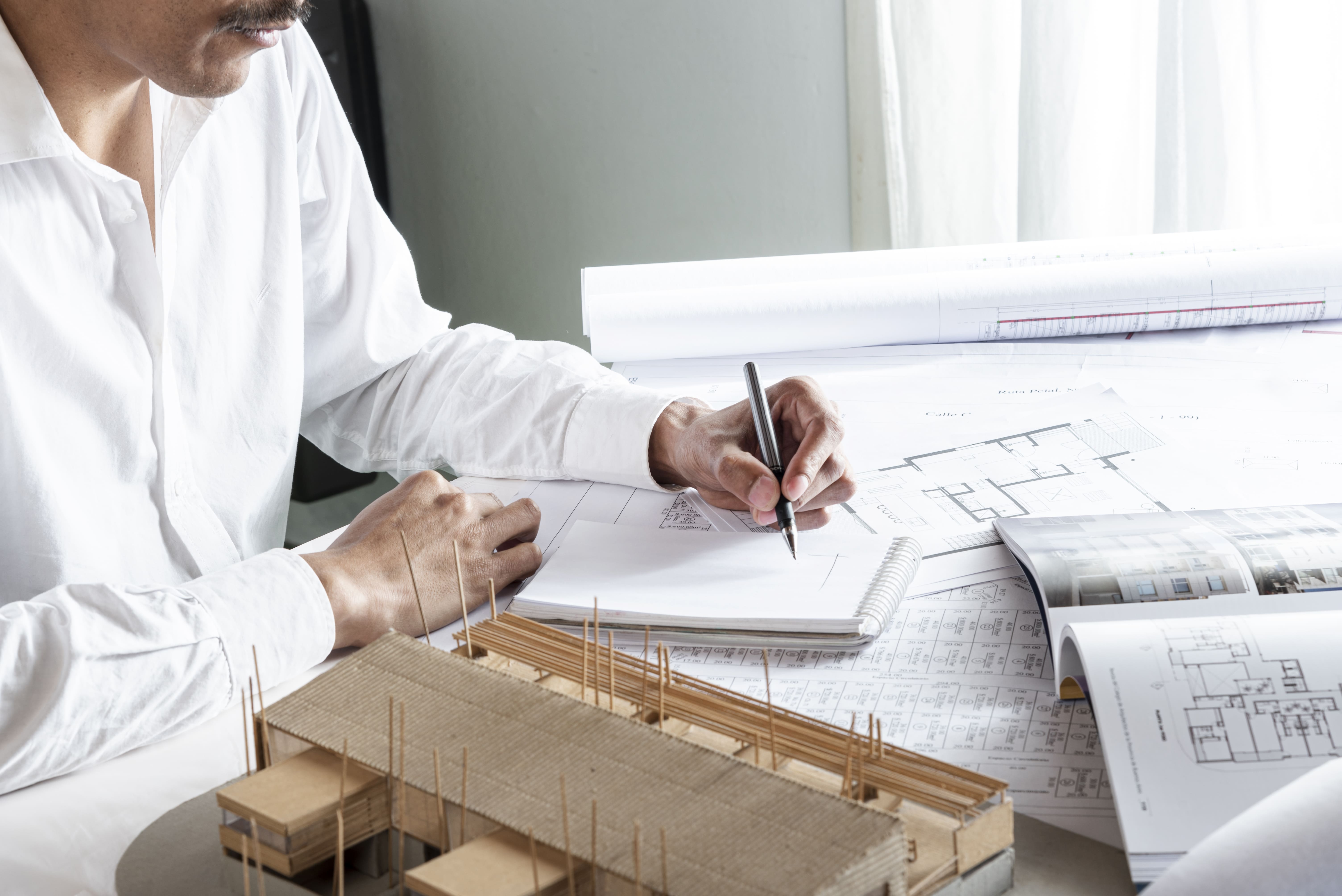 About Deasrt Builders